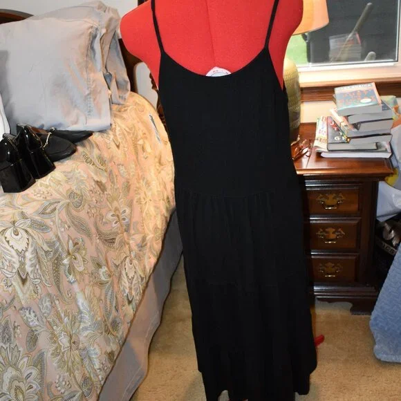 dress - Picture 5 of 8